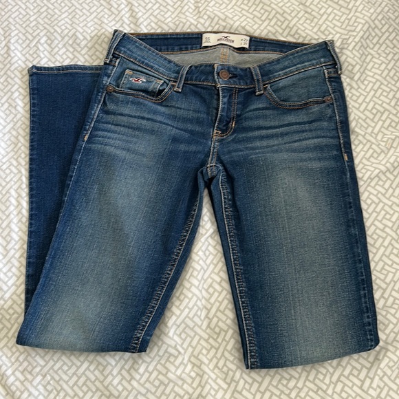 hollister 5s (27x31) low rise boot cut jeans - Picture 1 of 9